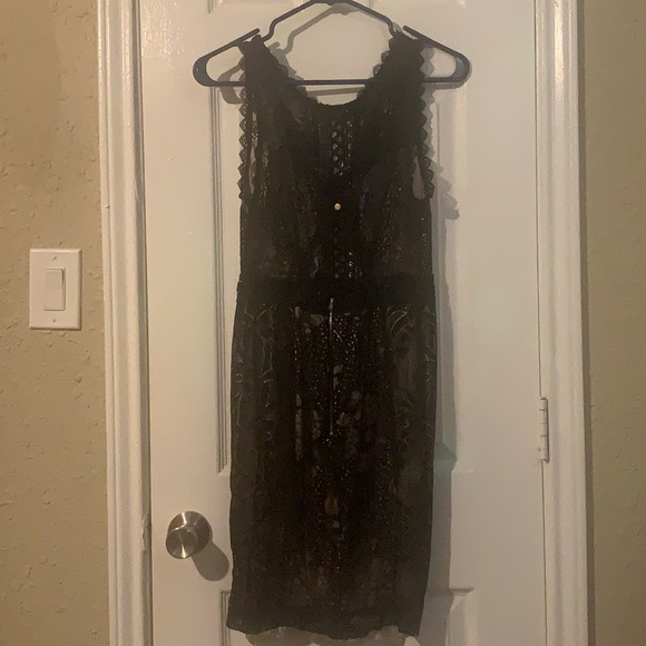 A’gaci Lace Dress - Picture 2 of 15